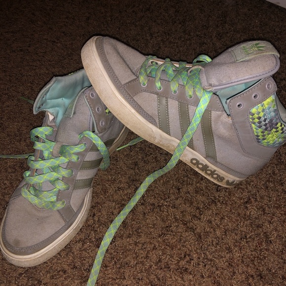 lime green skate shoes